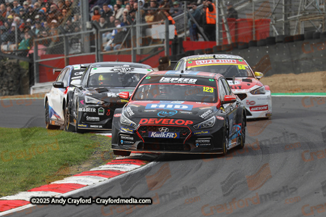 BTCC-Brands-Hatch-051025-R29-29