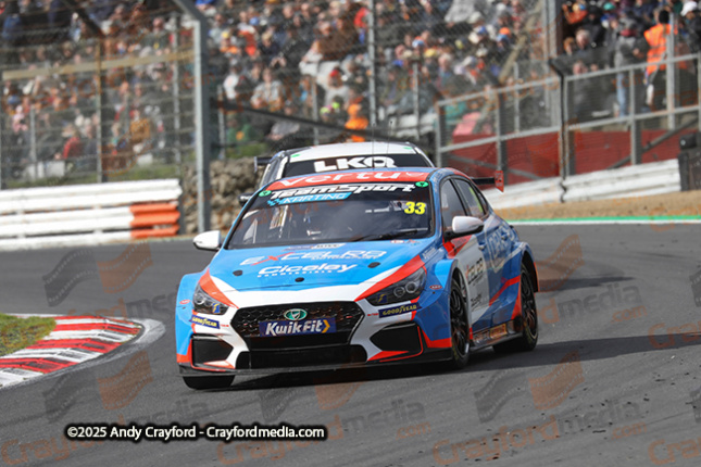 BTCC-Brands-Hatch-051025-R29-3