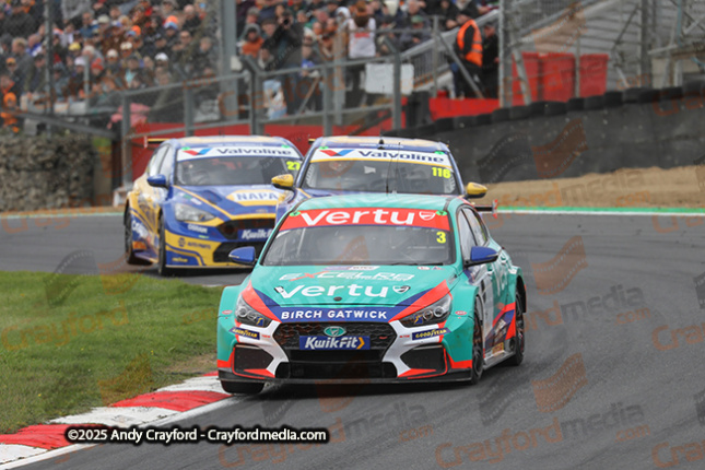 BTCC-Brands-Hatch-051025-R29-64
