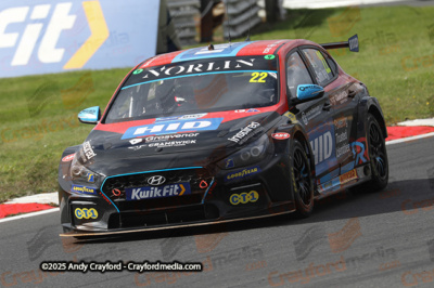 BTCC-Brands-Hatch-051025-R29-7