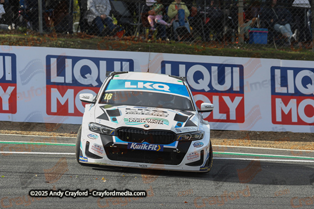 BTCC-Brands-Hatch-051025-R28-30