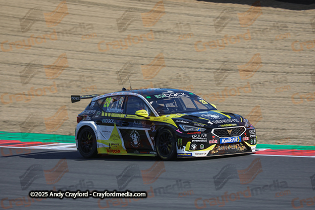BTCC-Brands-Hatch-051025-R28-79
