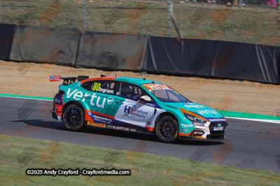 BTCC-Brands-Hatch-051025-R28-94