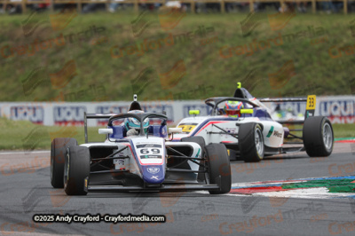 F4-Thruxton-080625-R12-10