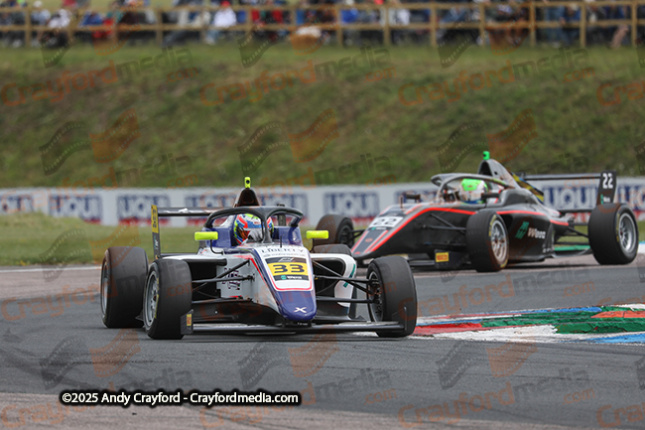 F4-Thruxton-080625-R12-11