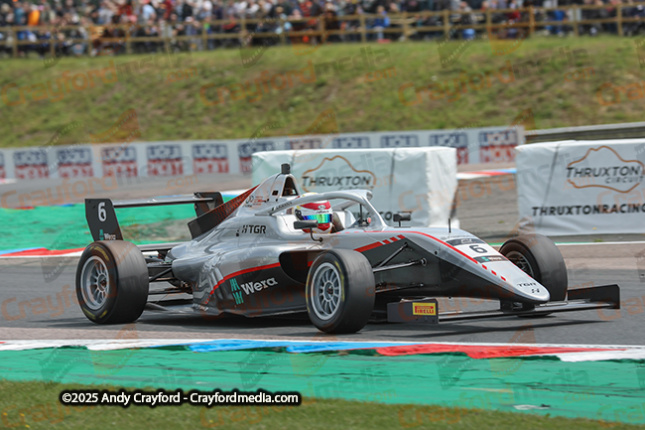 F4-Thruxton-080625-R12-21