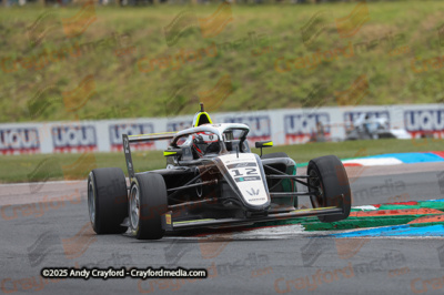 F4-Thruxton-080625-R12-26