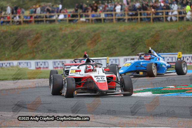 F4-Thruxton-080625-R12-33