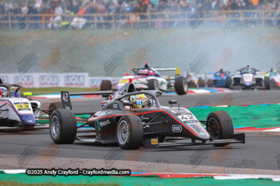 F4-Thruxton-080625-R12-35
