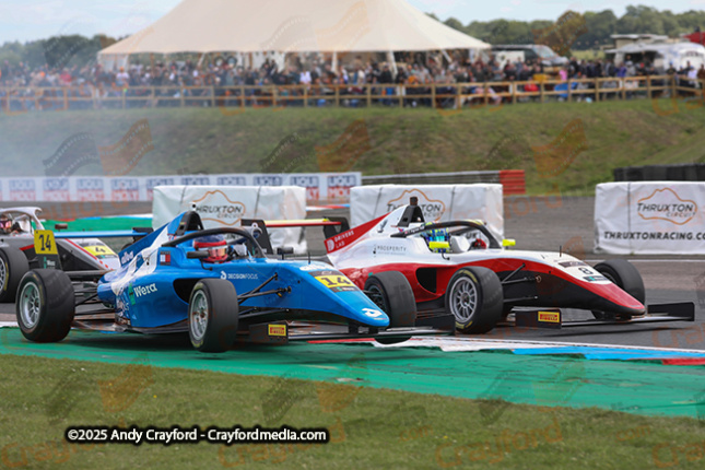 F4-Thruxton-080625-R12-38