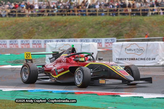 F4-Thruxton-080625-R12-39
