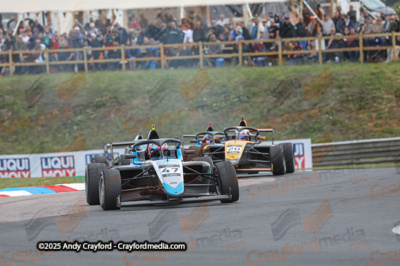 F4-Thruxton-080625-R12-41