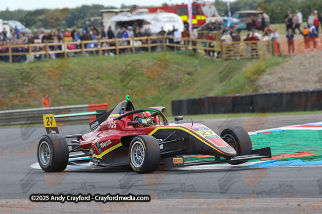 F4-Thruxton-080625-R12-43
