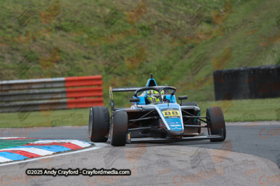 F4-Thruxton-080625-R12-48