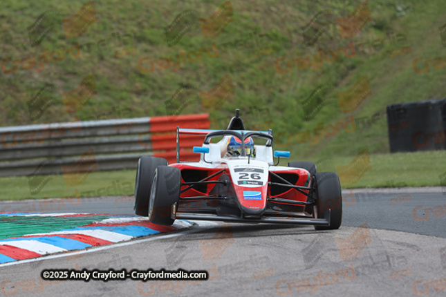 F4-Thruxton-080625-R12-49