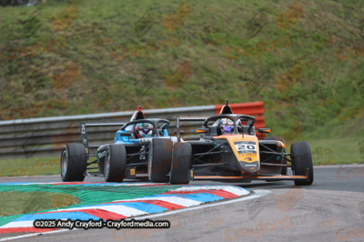 F4-Thruxton-080625-R12-52
