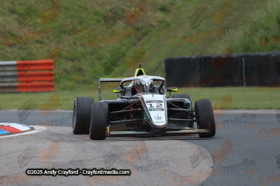 F4-Thruxton-080625-R12-61