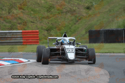 F4-Thruxton-080625-R12-62