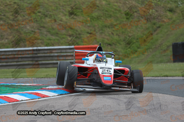 F4-Thruxton-080625-R12-65