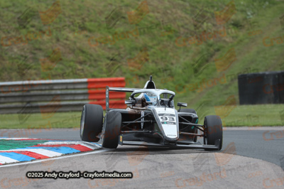 F4-Thruxton-080625-R12-67