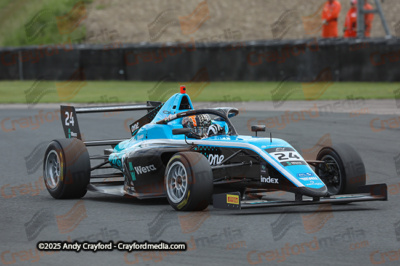 F4-Thruxton-080625-R12-71