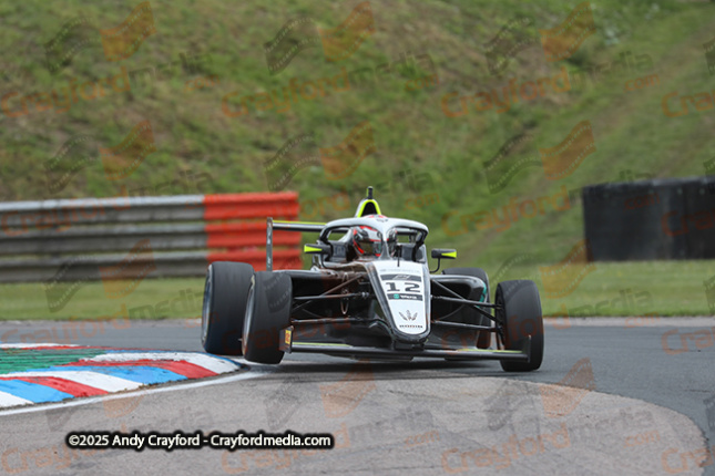 F4-Thruxton-080625-R12-73