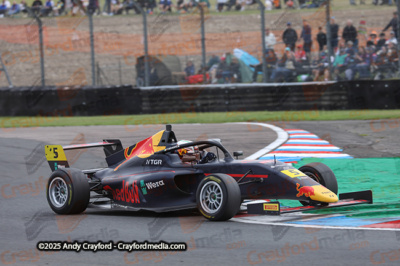 F4-Thruxton-080625-R12-75