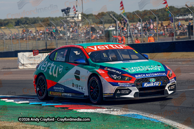 BTCC-Thruxton-260726-R15-3