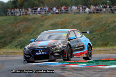 BTCC-Thruxton-260726-R14-152