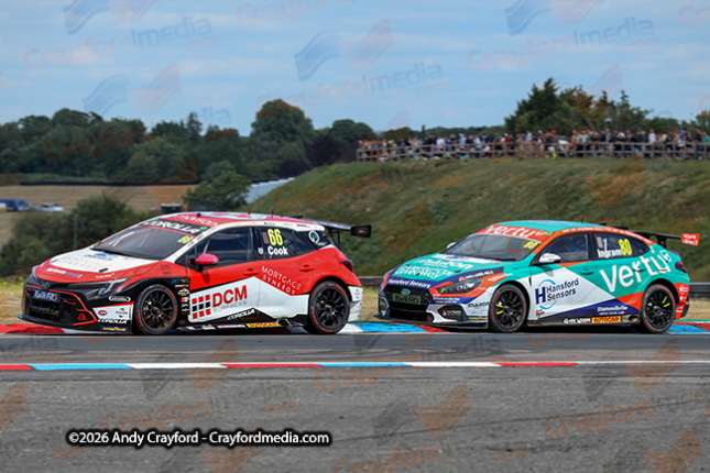 BTCC-Thruxton-260726-R14-85