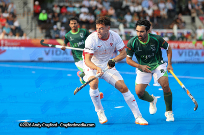 Mens-England-v-Pakistan-150826-13