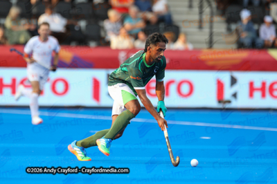 Mens-England-v-Pakistan-150826-15