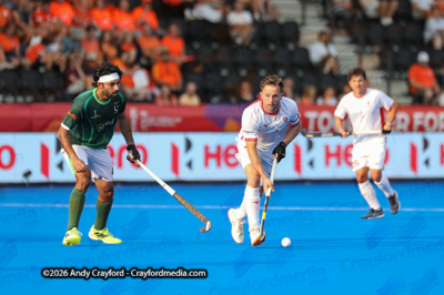 Mens-England-v-Pakistan-150826-16