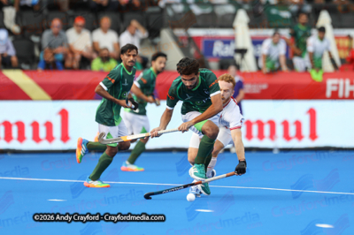 Mens-England-v-Pakistan-150826-19