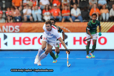 Mens-England-v-Pakistan-150826-23