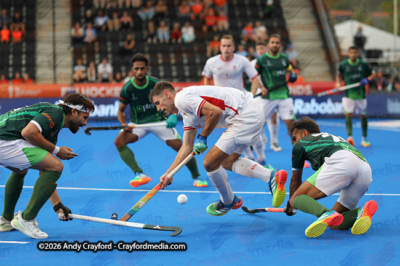 Mens-England-v-Pakistan-150826-30