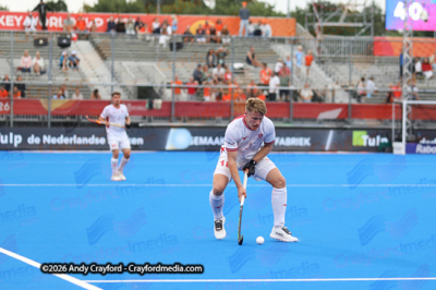 Mens-England-v-Pakistan-150826-37
