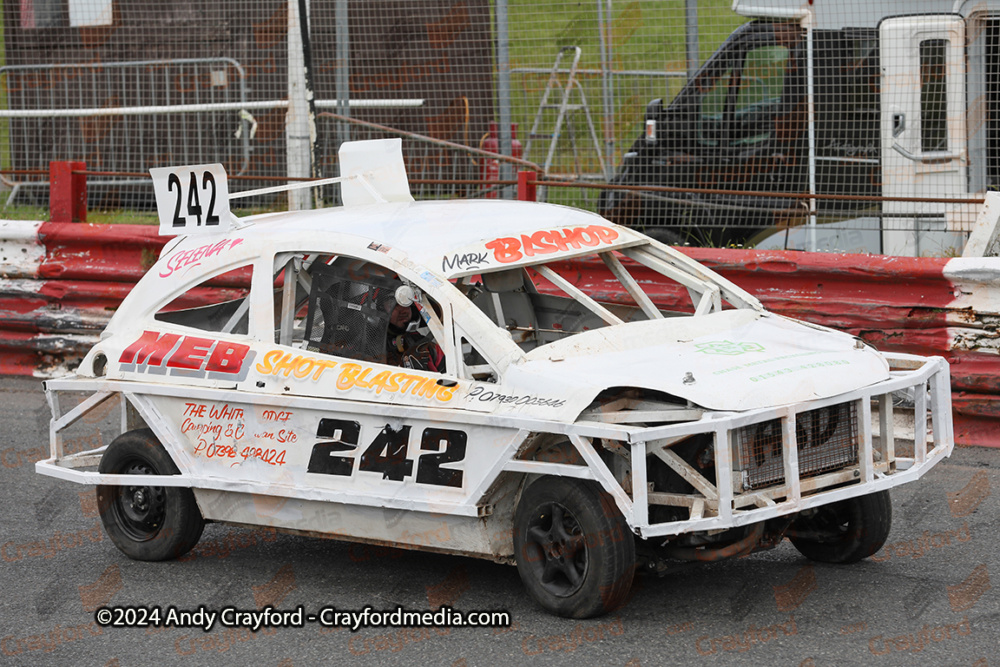 1300STOCKS-Hednesford-160624-3