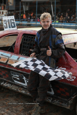1300STOCKS-Mildenhall-150624-189