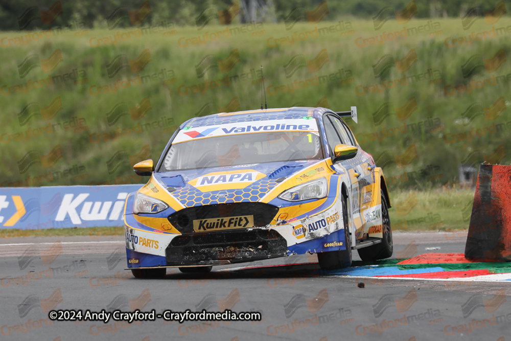 BTCC-Thruxton-090624-R11-173