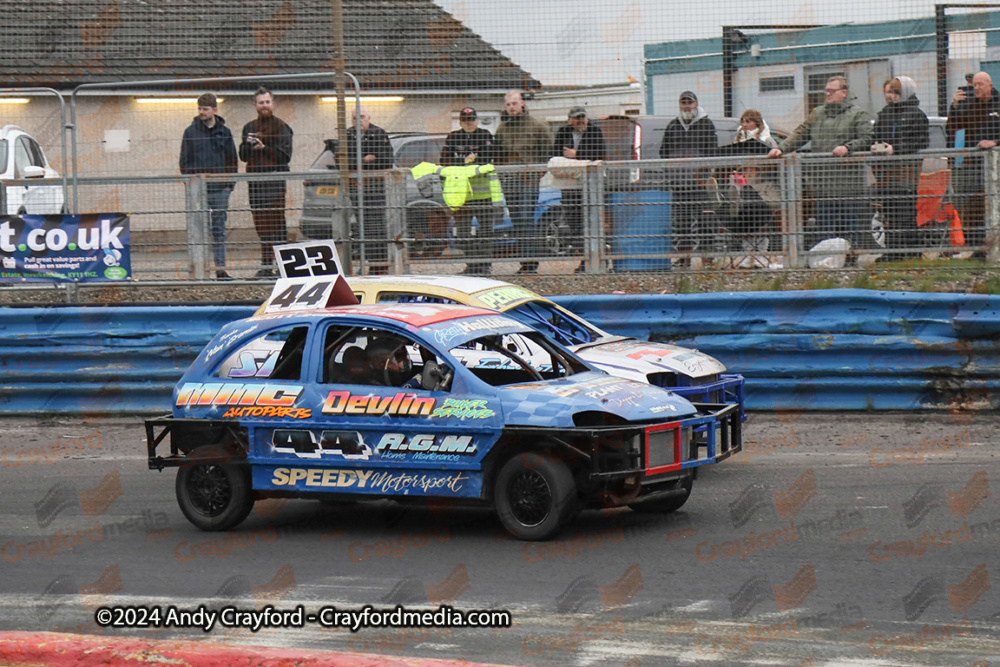 1300STOCKS-Lochgelly-170824-WF-52