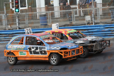 1300STOCKS-Lochgelly-180824-IC-102