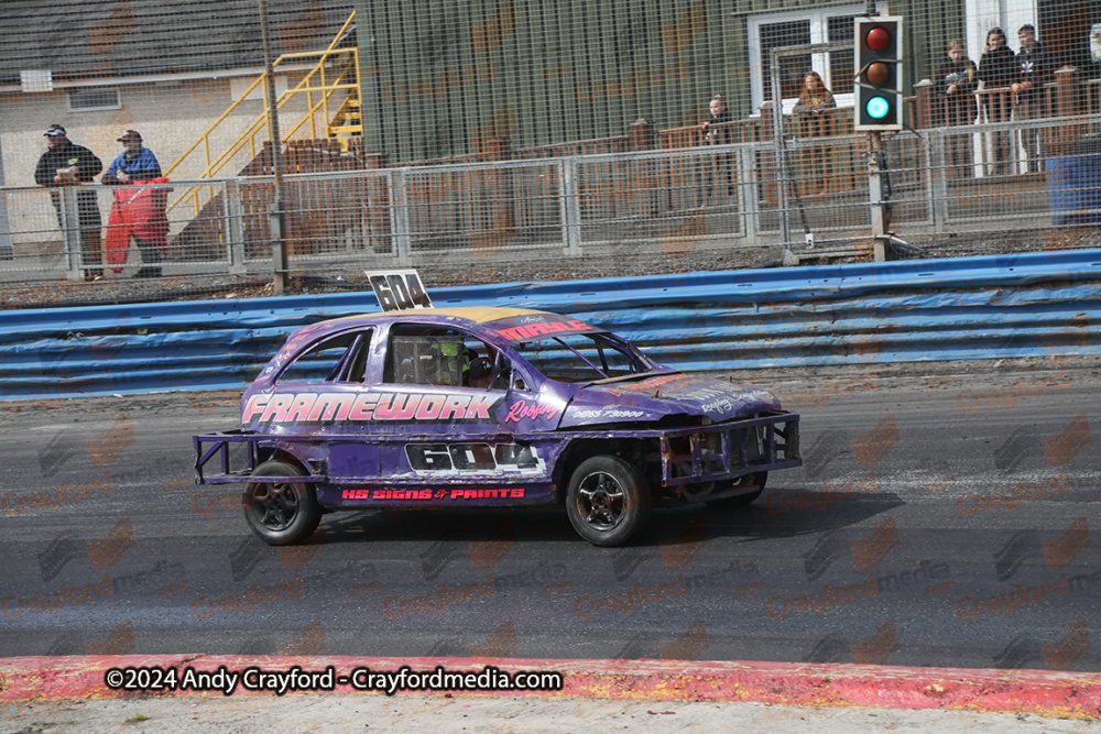 1300STOCKS-Lochgelly-180824-IC-27