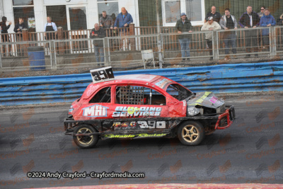 1300STOCKS-Lochgelly-180824-IC-75