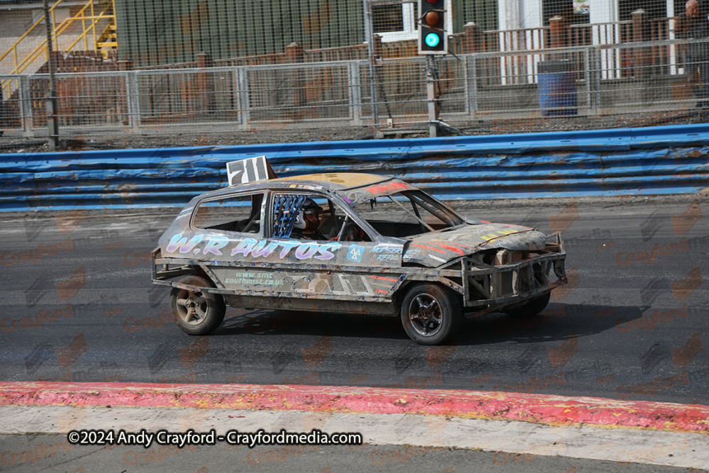1300STOCKS-Lochgelly-180824-IC-81