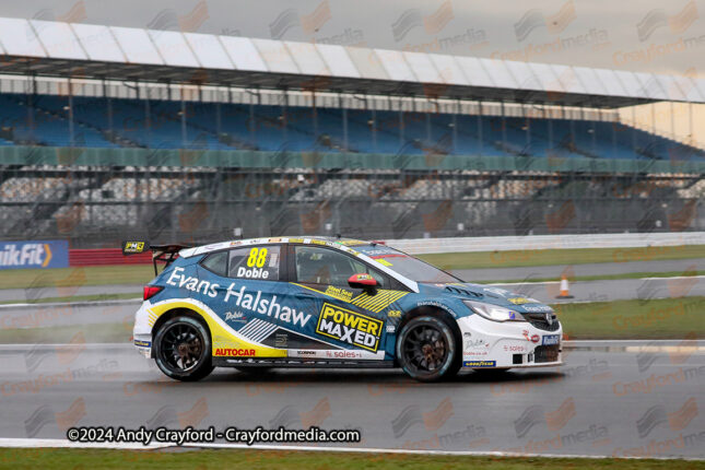 BTCC-Silverstone-220924-R27-104