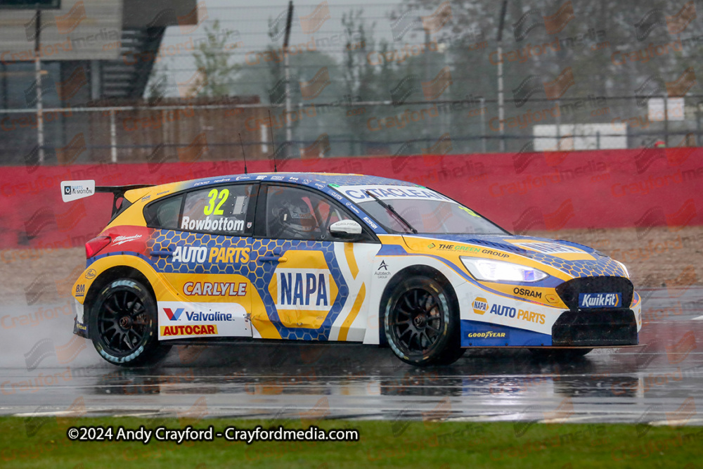 BTCC-Silverstone-220924-R27-33