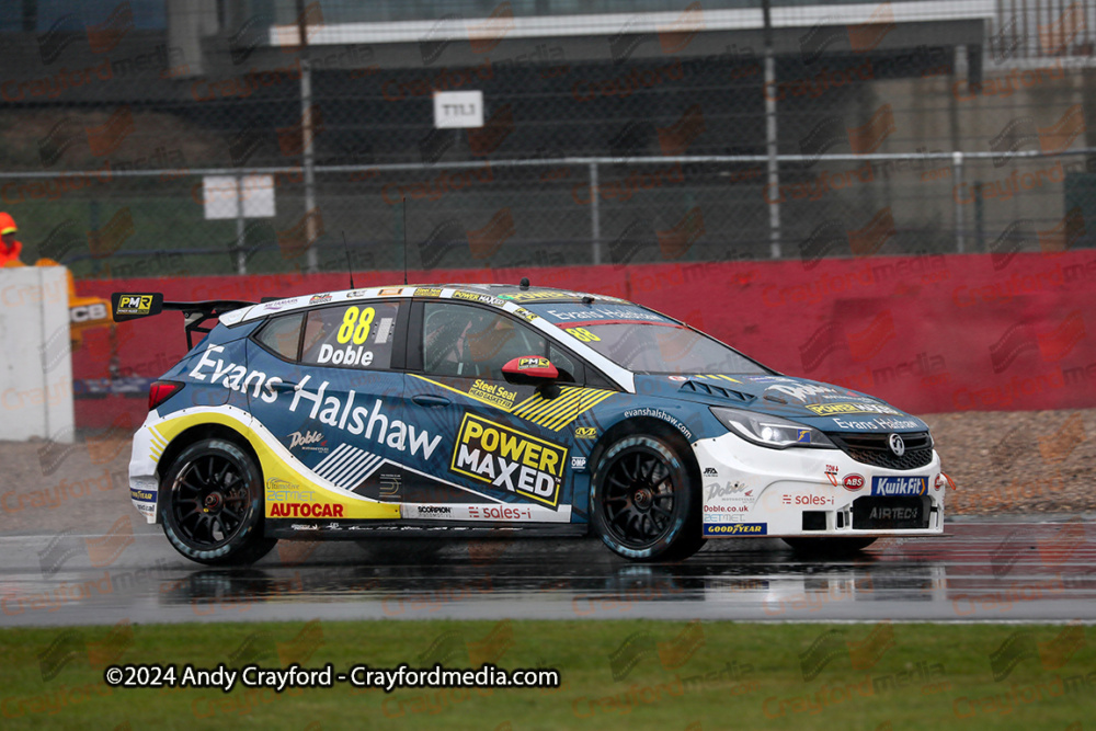 BTCC-Silverstone-220924-R27-9