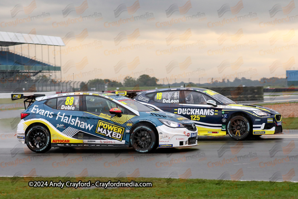 BTCC-Silverstone-220924-R27-92