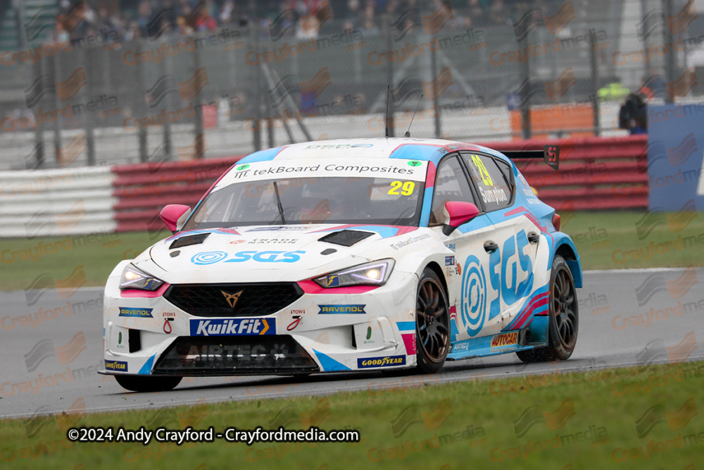 BTCC-Silverstone-220924-R26-101